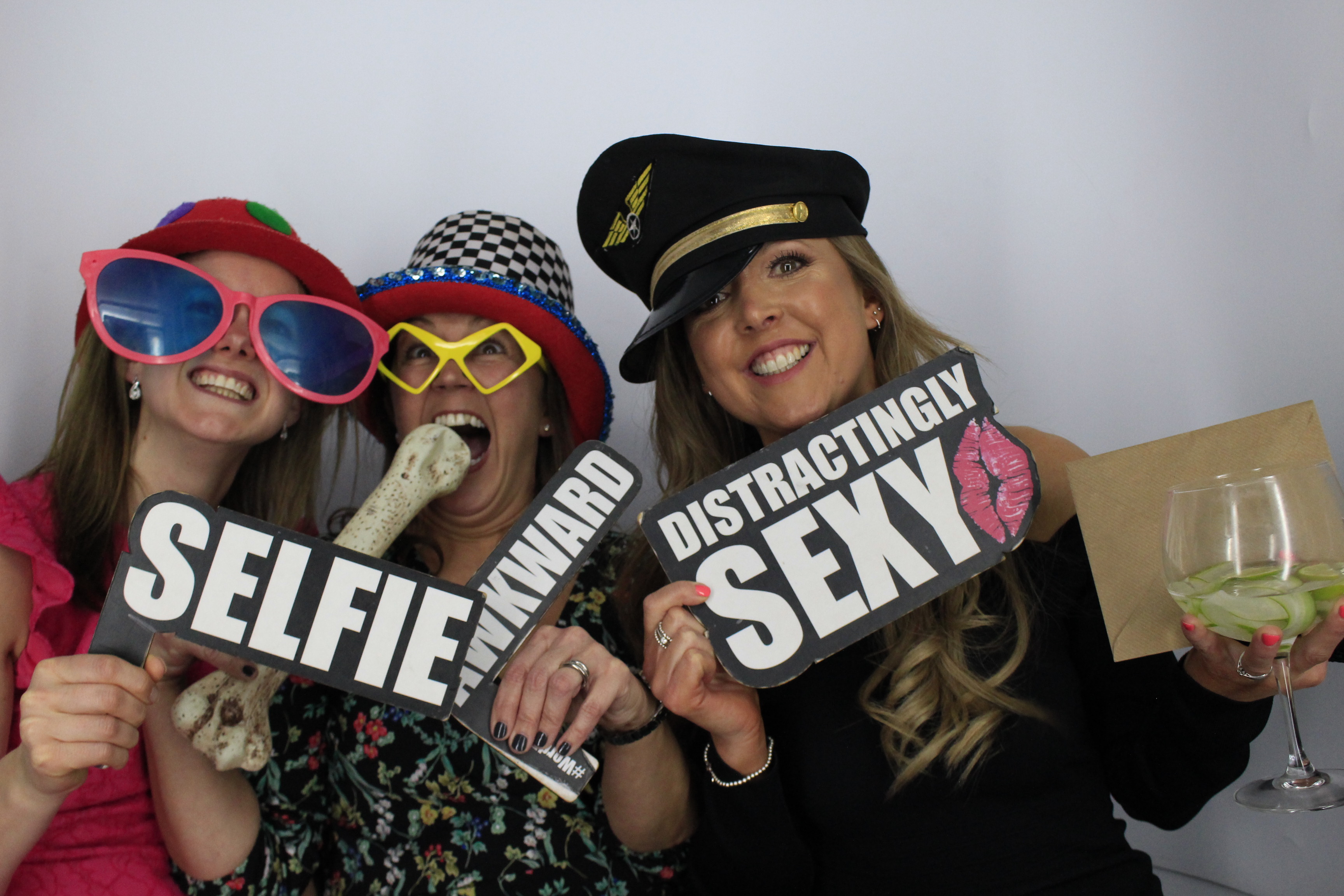 Darren and sarah’s 40th birthday celebration | View more photos from the event at gallery.myphotoboothexperience.co.uk/u/MyPhotoBoothExperienceLtd/Darren-and-sarah’s-40th-birthday-celebration